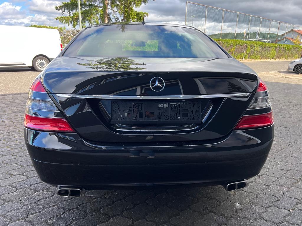 Mercedes-Benz S 600