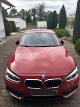 BMW 118i Sport Line: Glasdach, Sportsitz, Lichtpaket - BMW 118 von privat