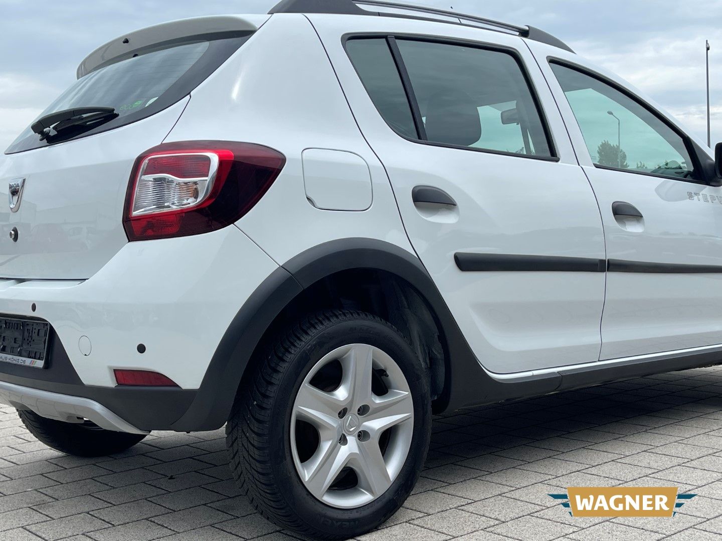 Fahrzeugabbildung Dacia Sandero II Stepway Ambiance 0.9 TCe 90 eco