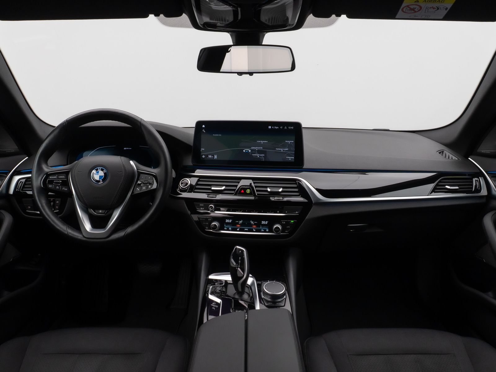 Fahrzeugabbildung BMW 530e H/K DAB AHK Komfort Alarm 4xKlima 18Zoll