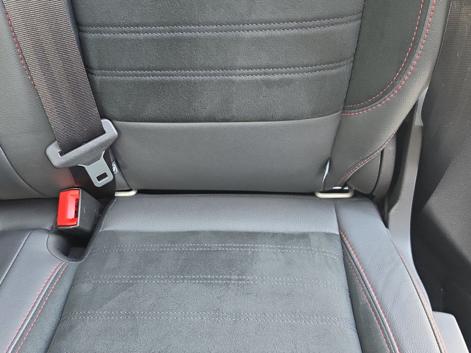 Fahrzeugabbildung Ford Kuga ST-Line Panorama-Dach Kamera Alcantara AHK