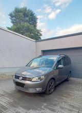 Volkswagen VW Touran 1.4TSI Automatik 140PS SH,PDC,Navi,AHK - Volkswagen Touran: 14 Tsi
