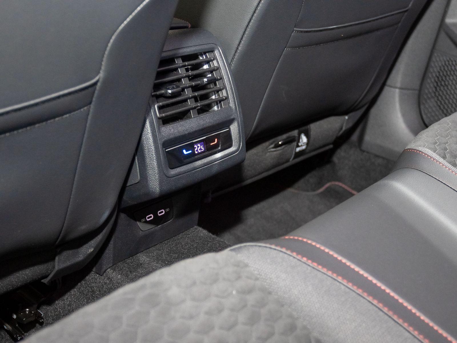 Volkswagen Golf VIII GTI 2.0 TSI DSG Clubsport Navi ACC EPH, миниатюра 18