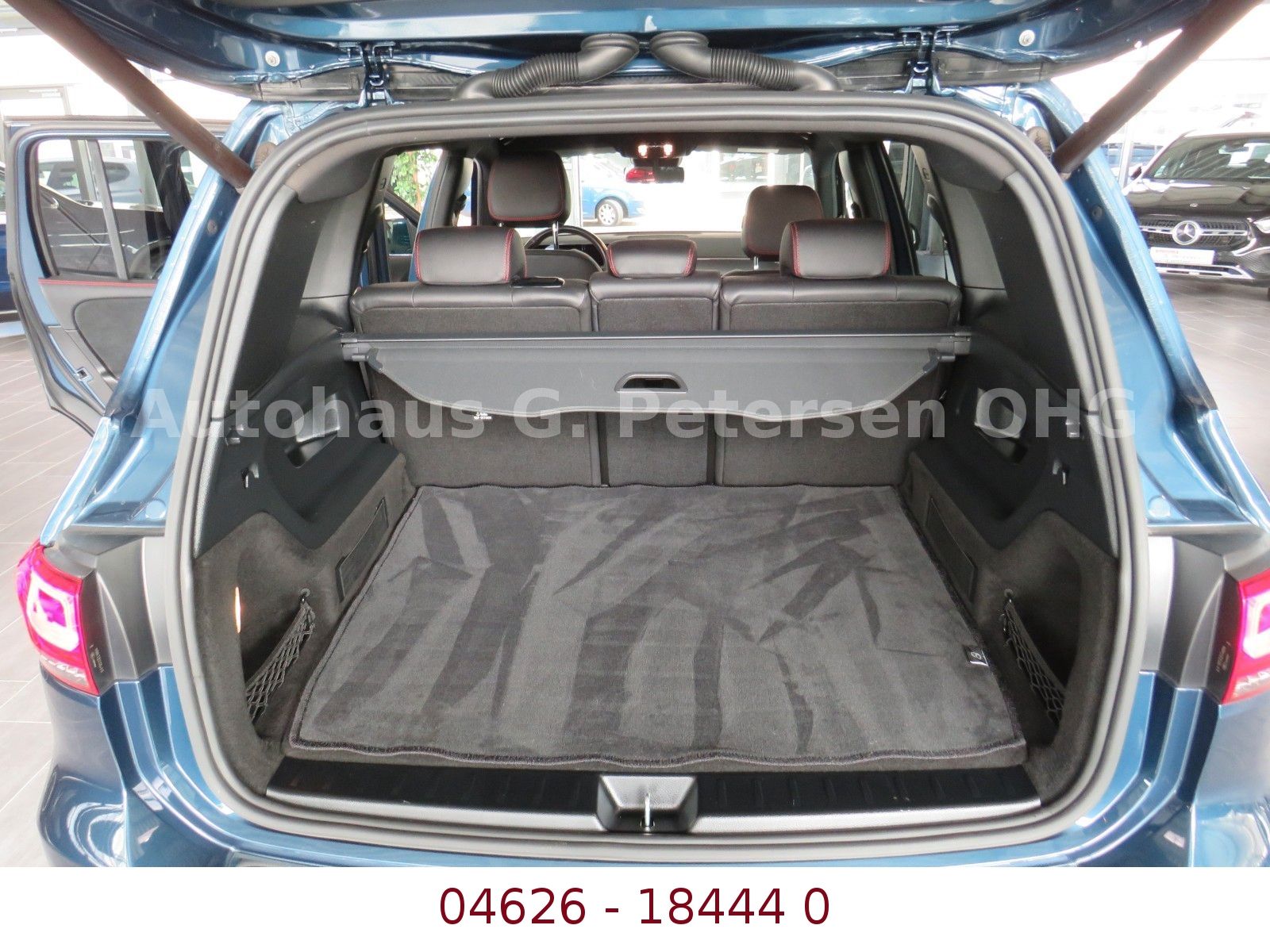 Fahrzeugabbildung Mercedes-Benz GLB 220 d*AMG*LM 19*CAM*AHK*Distronic*