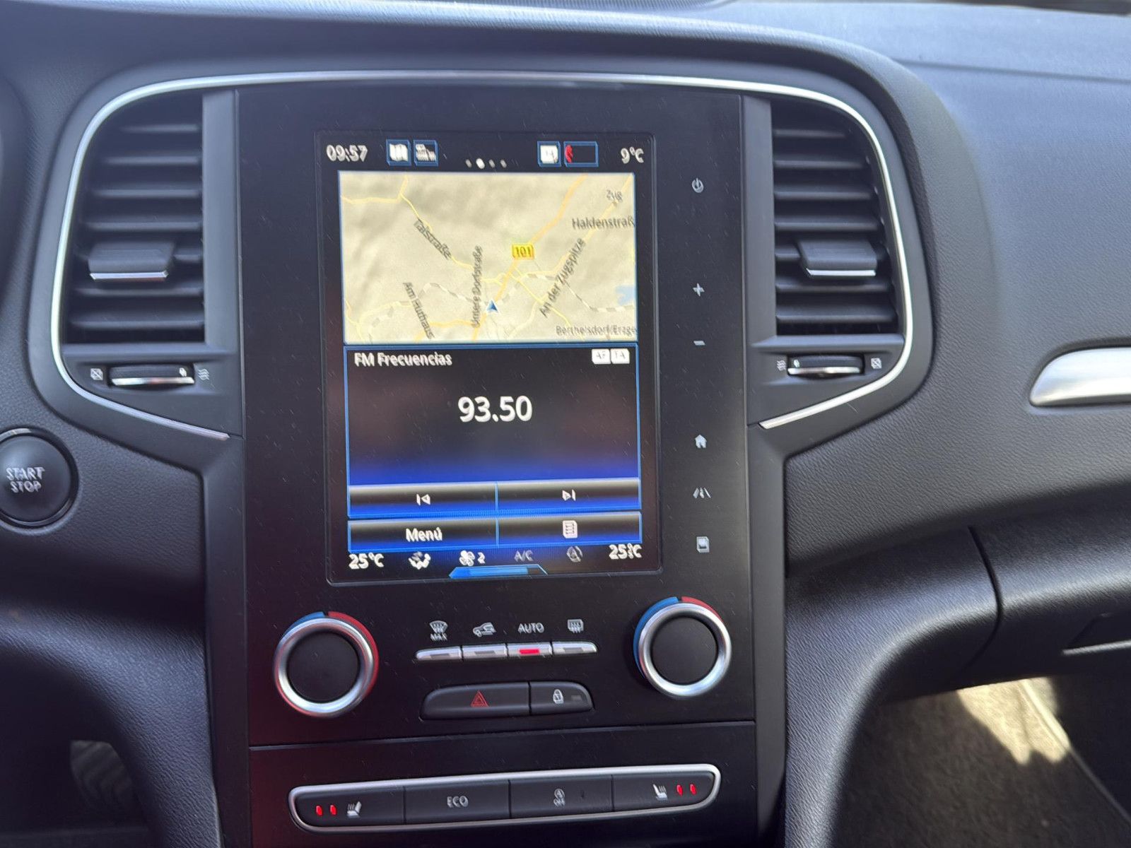 Fahrzeugabbildung Renault Megane IV Grandtour Intens/ 1. Hand