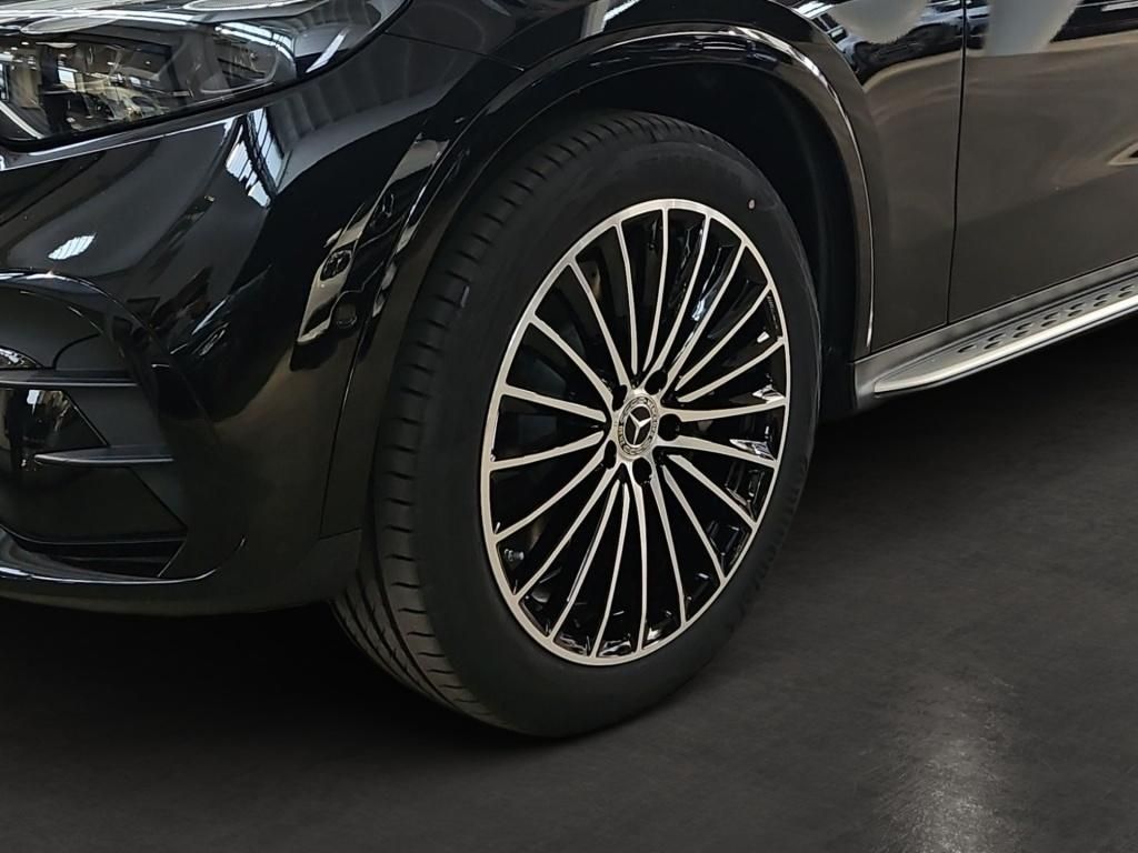 Fahrzeugabbildung Mercedes-Benz GLC 300 de 4M +AMG+AHK+AIRMATIC+DIGI+HEAD+PANO++