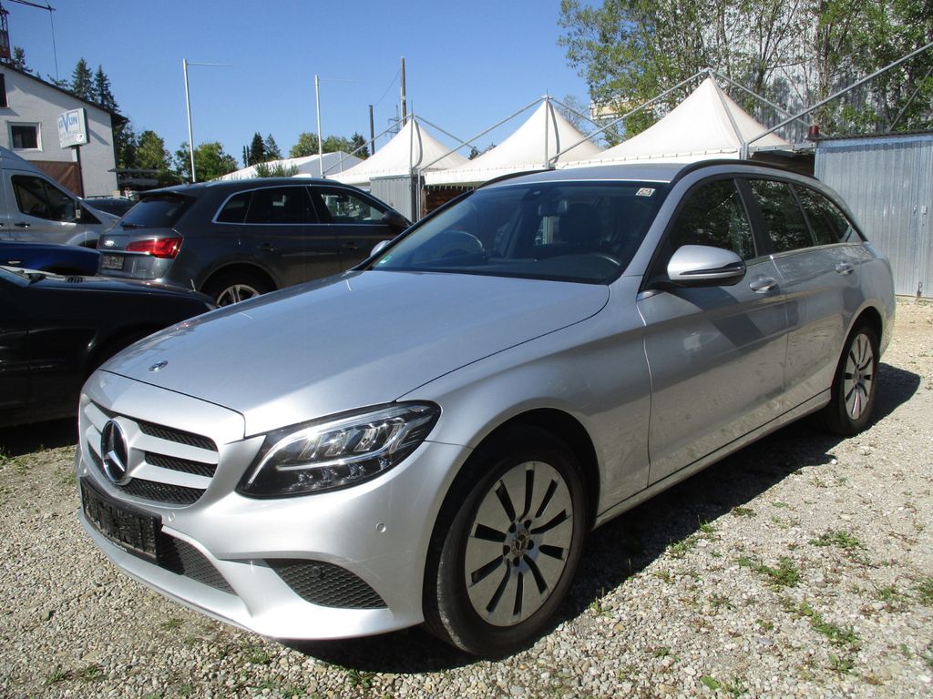 Image of Mercedes-Benz C 200