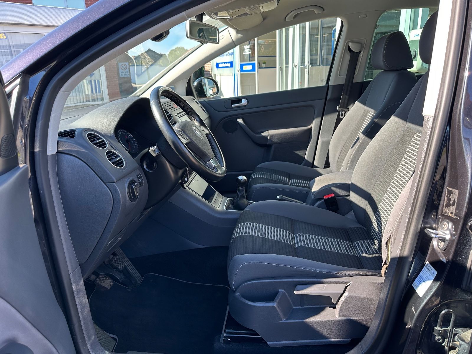 Fahrzeugabbildung Volkswagen Golf Plus 1.6 United AHK/SHZG/GRA