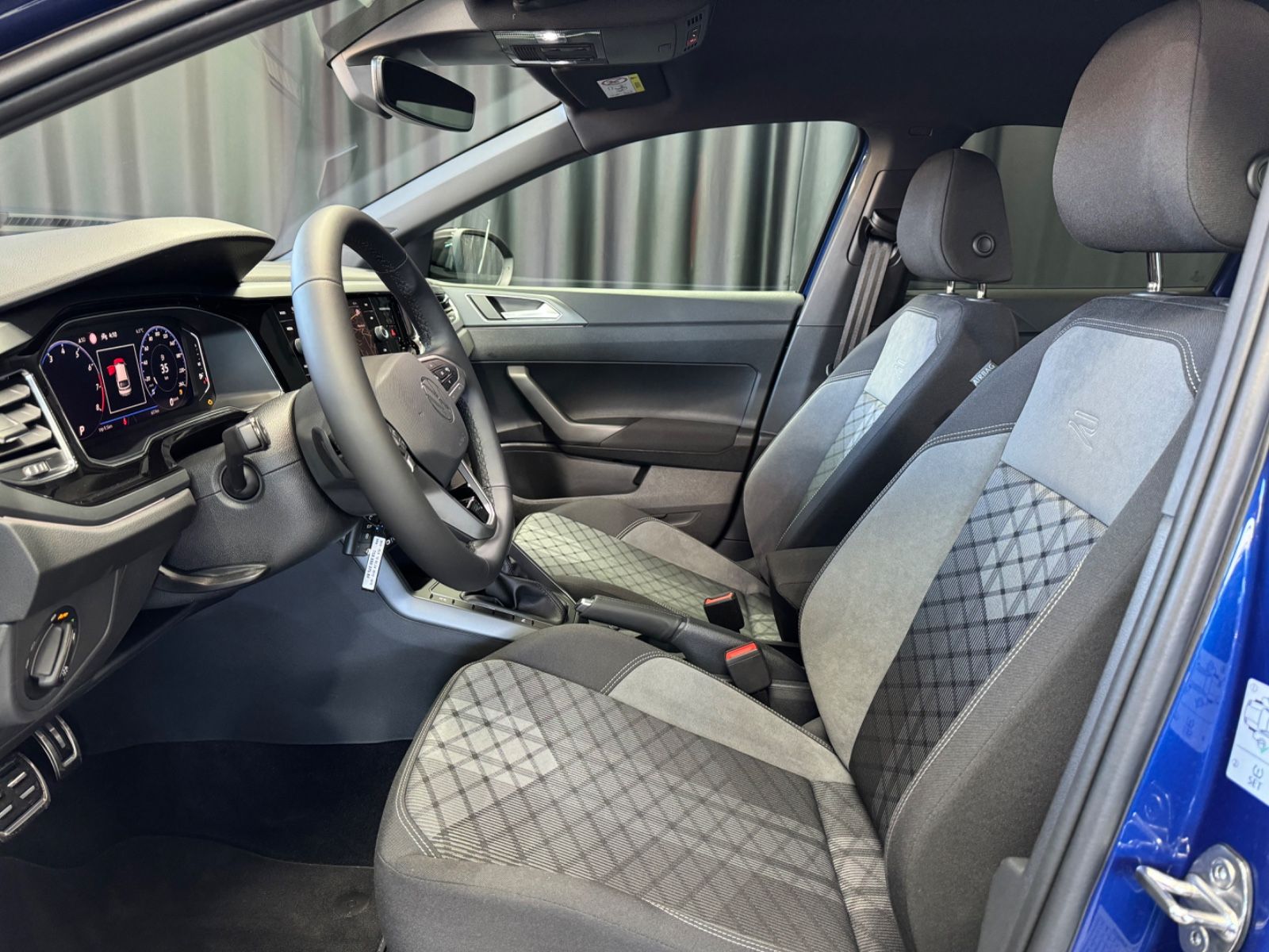 Fahrzeugabbildung Volkswagen Taigo R-Line|DSG|NAVI|KAMERA|ACC|