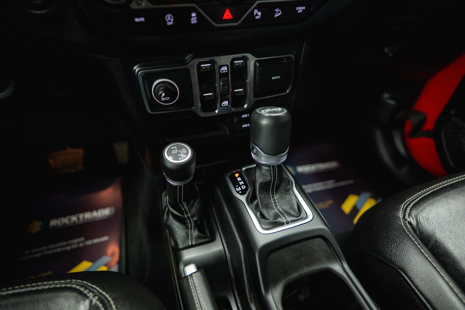 Fahrzeugabbildung Jeep Wrangler Unlimited Sahara OVERLAND 4x4 *LED*ACC*