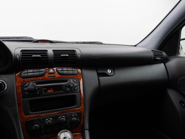 Foto Nummer 20: MERCEDES-BENZ C 180