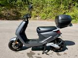Andere Nova Motors Roller Elektroroller mit Anhänger - Motorrad mit Anhänger