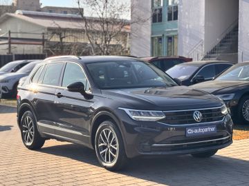 Volkswagen Tiguan - 6