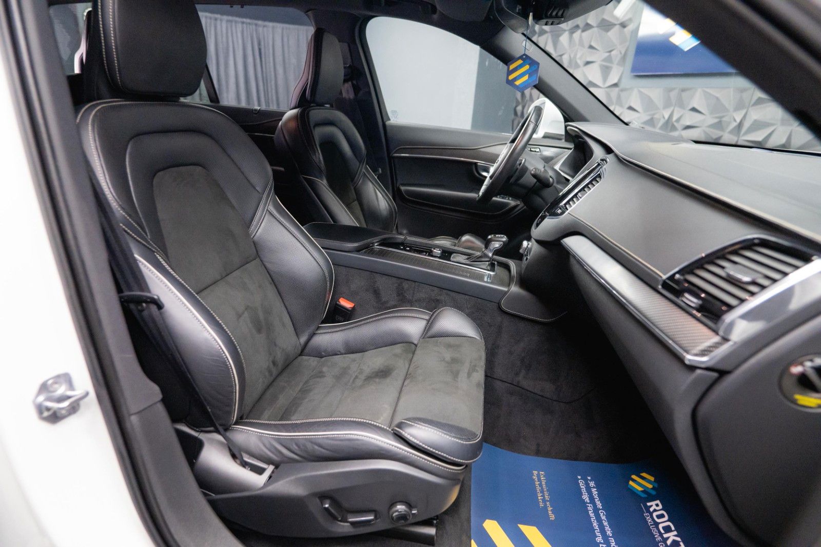 Fahrzeugabbildung Volvo XC90 R Design AWD Night-Paket | ACC | LED | DAB+