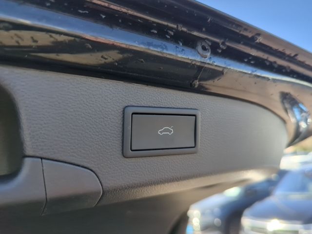 Fahrzeugabbildung SKODA Superb Combi 2.0 TDI DSG Laurin & Klement STANDH