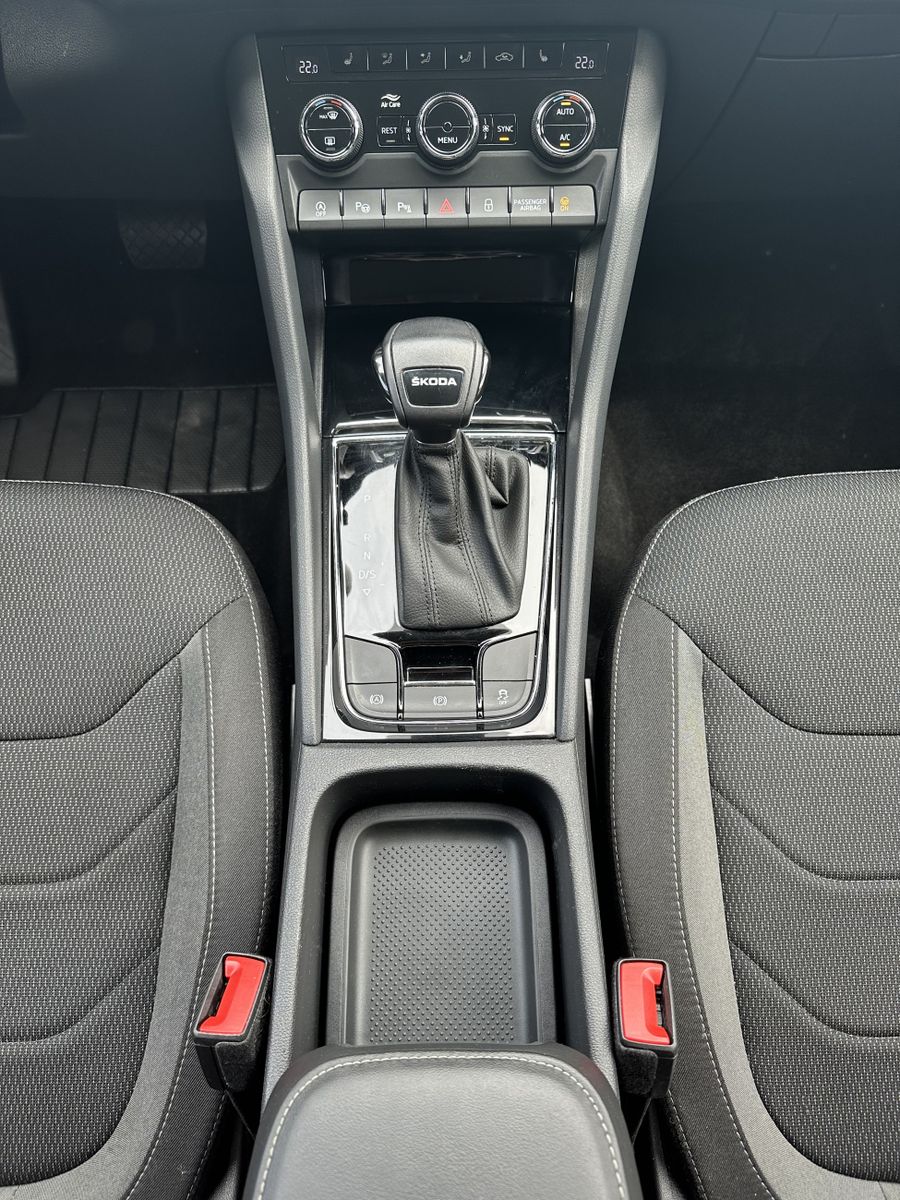 Fahrzeugabbildung SKODA Kodiaq Ambition NAV+LED+ACC+AHK+KAMERA+CARPLAY