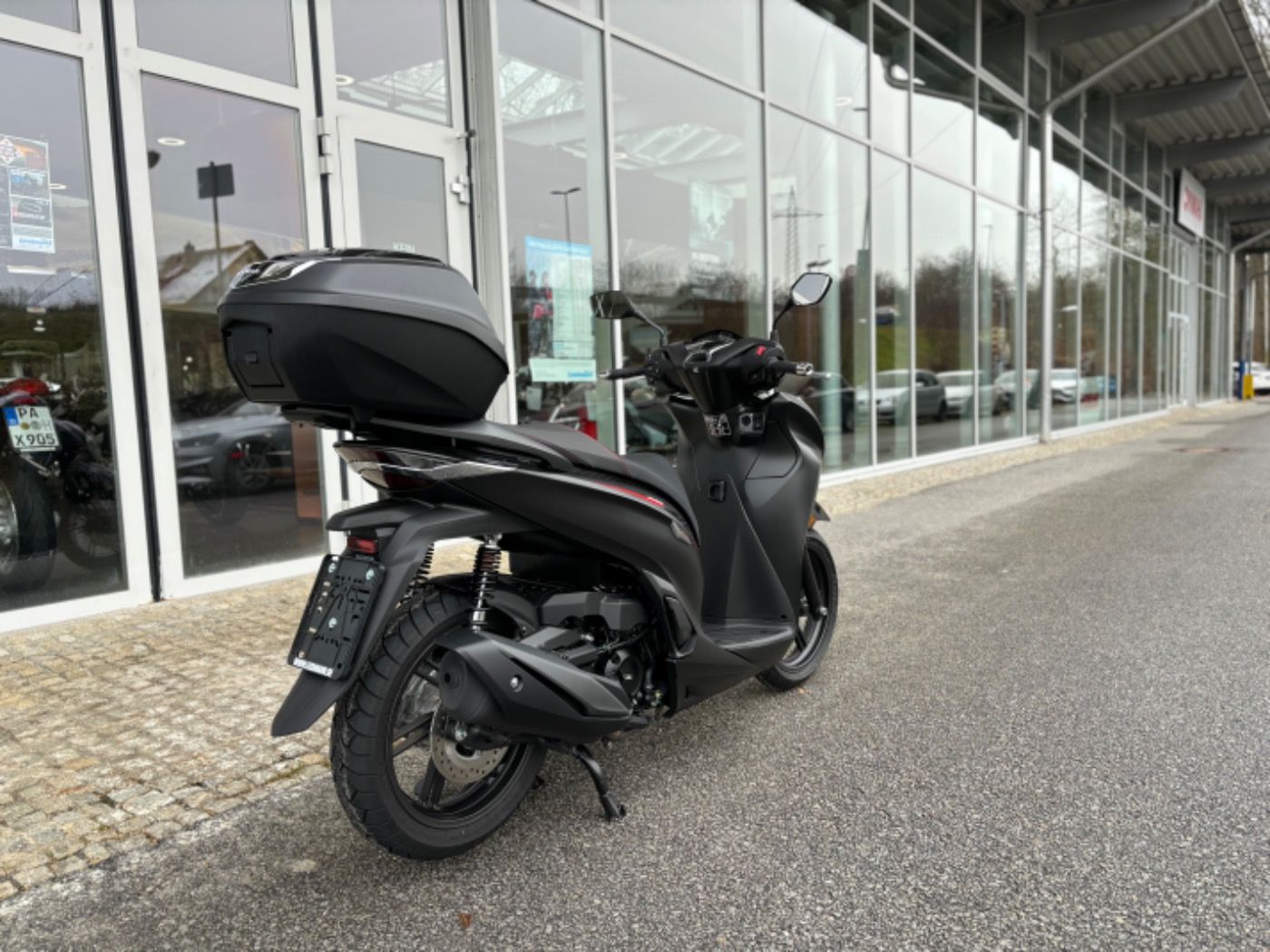 Fahrzeugabbildung Honda SH 350i inkl. Topcase, wenig KM,