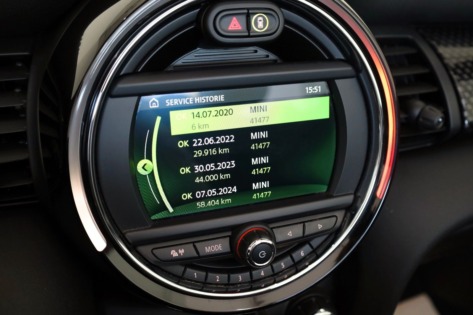 Fahrzeugabbildung MINI Cooper S Cabrio Leder,Navi,LED,Harman/K,Kamera
