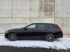 MERCEDES-BENZ E300 d 4Matic T-Modell Avantgarde Night MBUX AHK