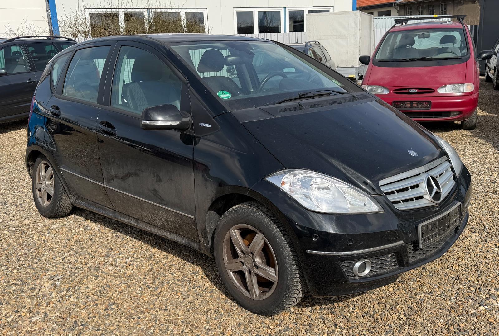 Mercedes-Benz A 160 Motor Getriebe und Airbags sind O.K