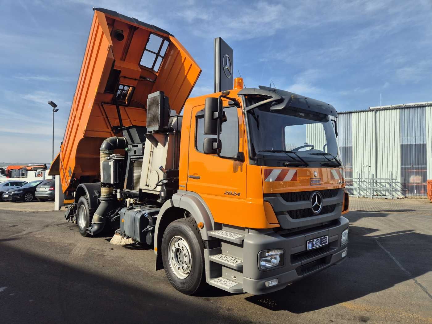 Fahrzeugabbildung Mercedes-Benz Axor 2024 L Schmidt Airportsweeper AS 990