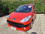 Peugeot 1007 1.4 Sporty 2tronic - gebrauchte Peugeot 1007 aus dem Jahr 2006