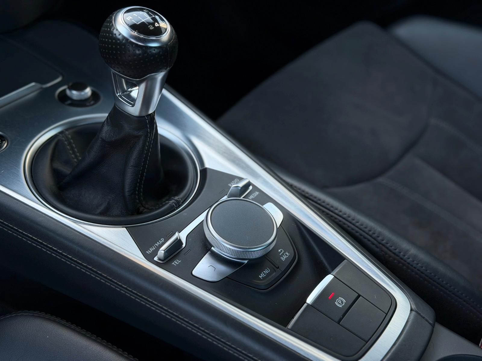 Audi TT Coupe 2.0 TFSI S-Line/ALCANTARA/Cockpit