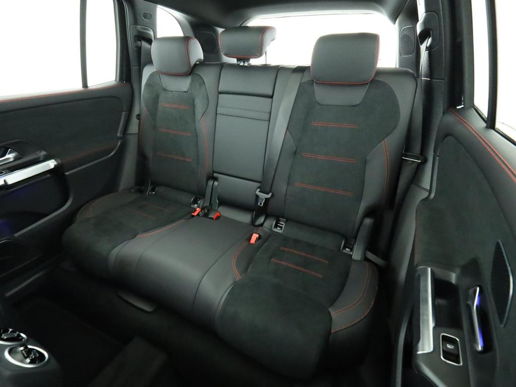 Mercedes-Benz GLB 35 AMG