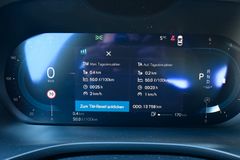 Fahrzeugabbildung Volvo XC60 B4 D AWD R-Design*STDHZG*360°*H&K*
