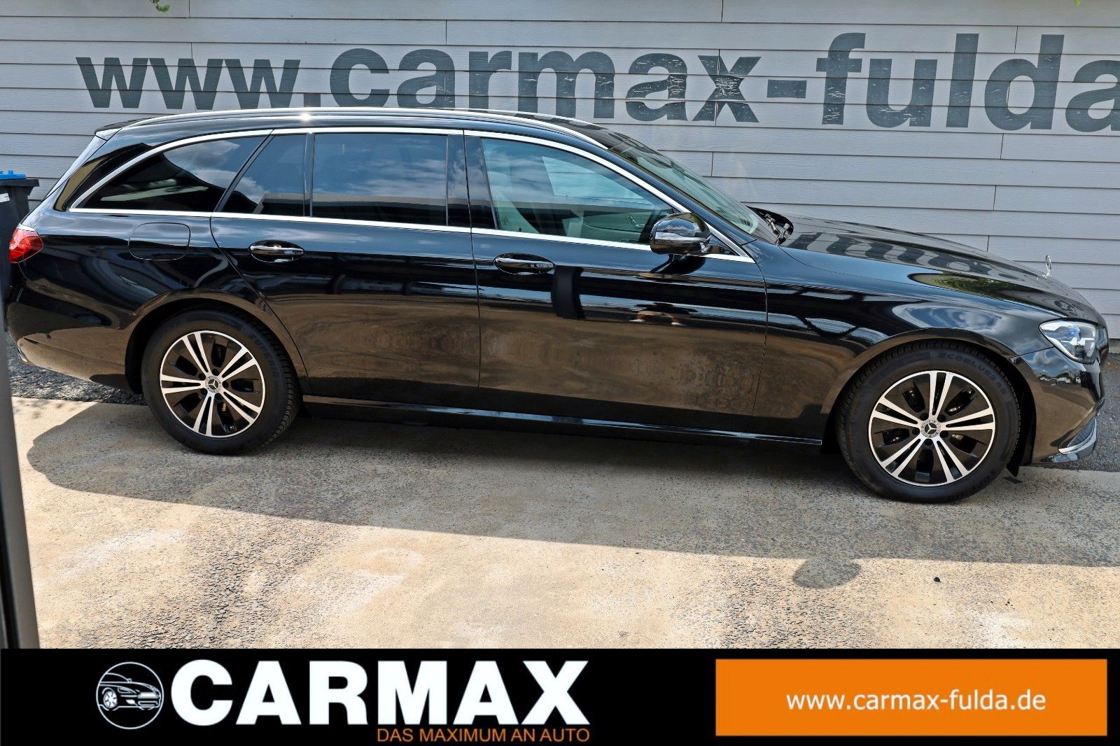 Fahrzeugabbildung Mercedes-Benz E 220d 4M T Leder,Navi,LED,SH+Standhzg.,360°Kam.