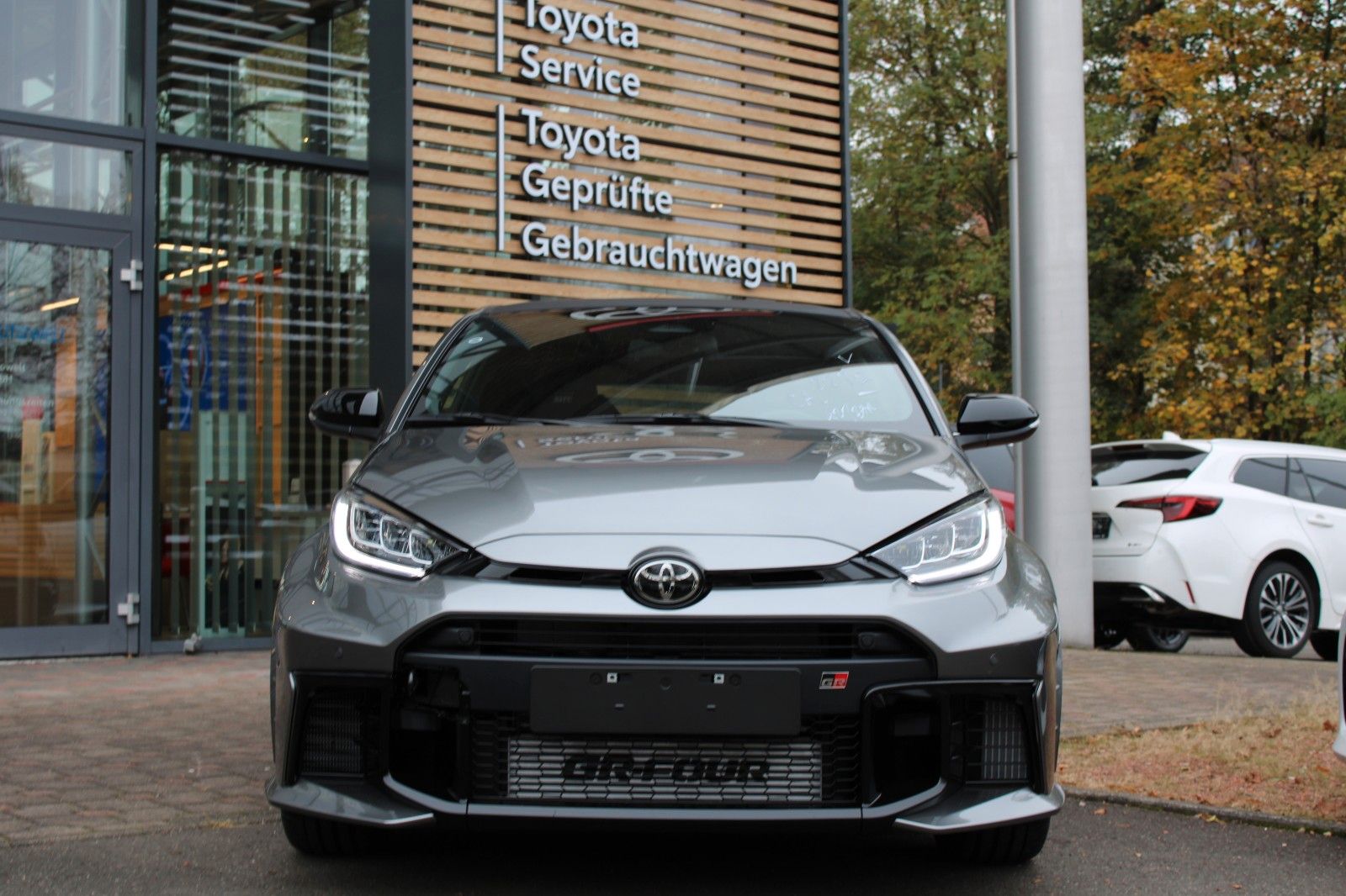 Fahrzeugabbildung Toyota GR Yaris 1.6-l-Turbo BBS+Covenience