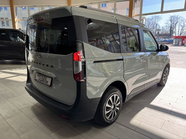 Ford Tourneo Courier Titanium