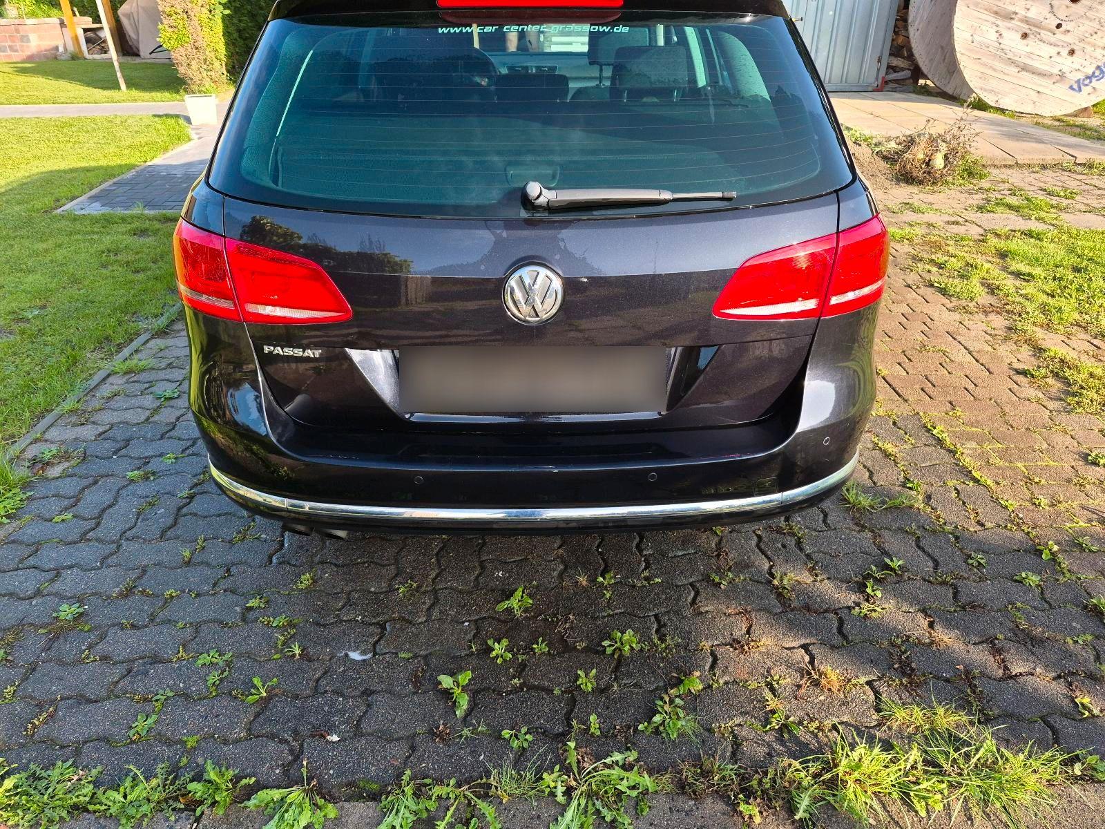 Volkswagen Passat 2012 — photo 7