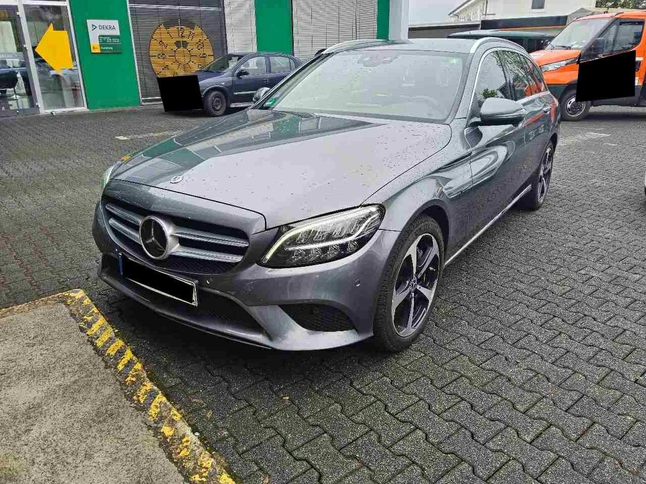 MERCEDES-BENZ C 300 T de 9G-TRONIC Avantgarde ACC AHK Kamera