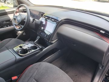 Fahrzeugabbildung Hyundai TUCSON 1.6 T-GDi 180PS DCT 48V 4WD N-LINE ASSI+