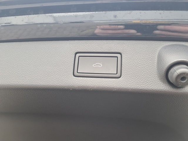 Fahrzeugabbildung Volkswagen Arteon SB R 4M Matrix Navi ACC AHK 20" HUD PANO