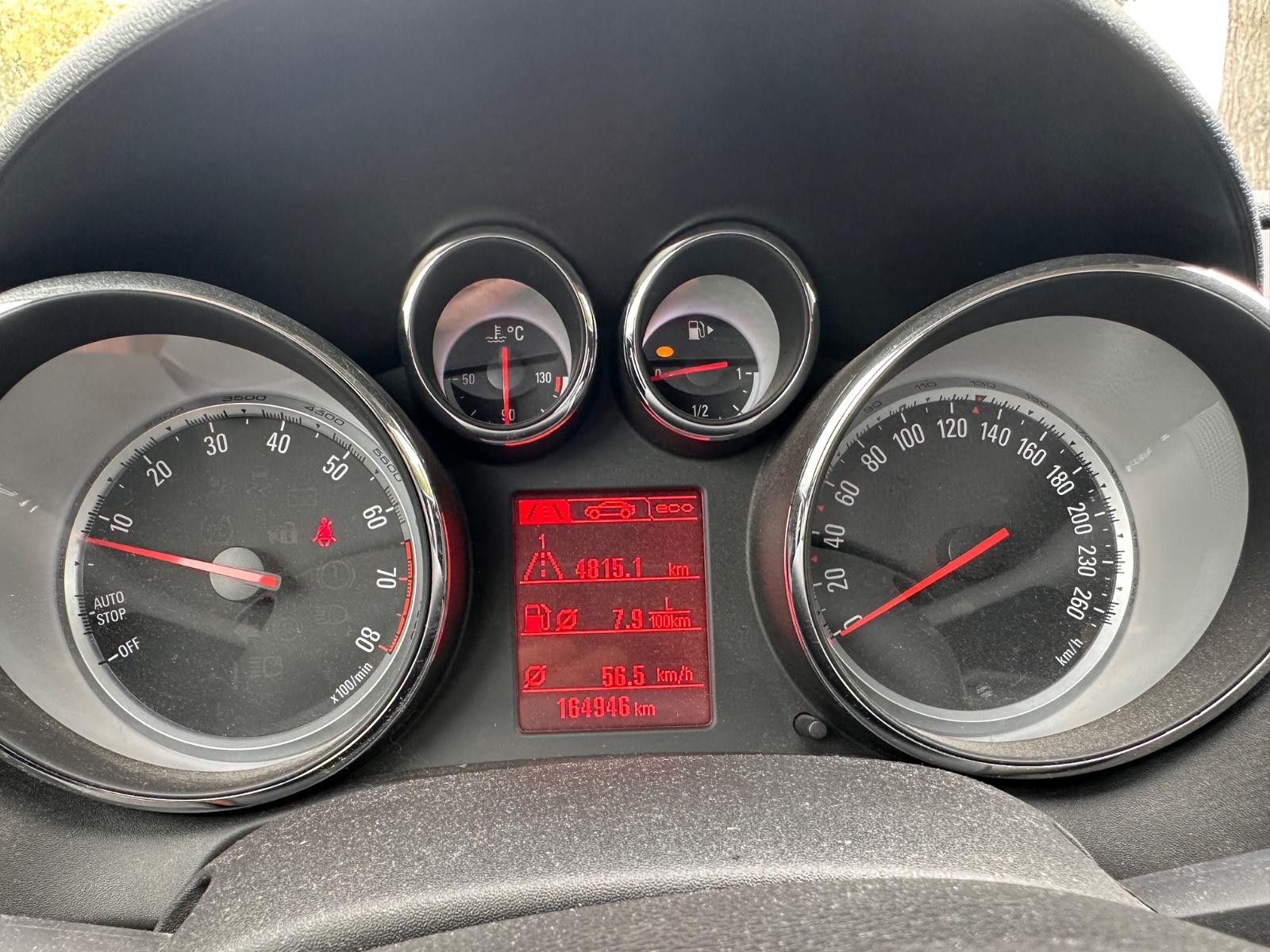 Opel Astra 2015 — photo 10