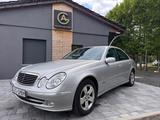 Mercedes-Benz E 240 Avantgarde Lim.1.H,Xenon,AHK,Temp,Aut,95Tk - Mercedes-Benz E 240: T