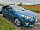 Hyundai i40 cw 1.7 CRDi FIFA World Cup EDT. Gold 100... - Hyundai i40 mit Diesel-Antrieb: Kombi