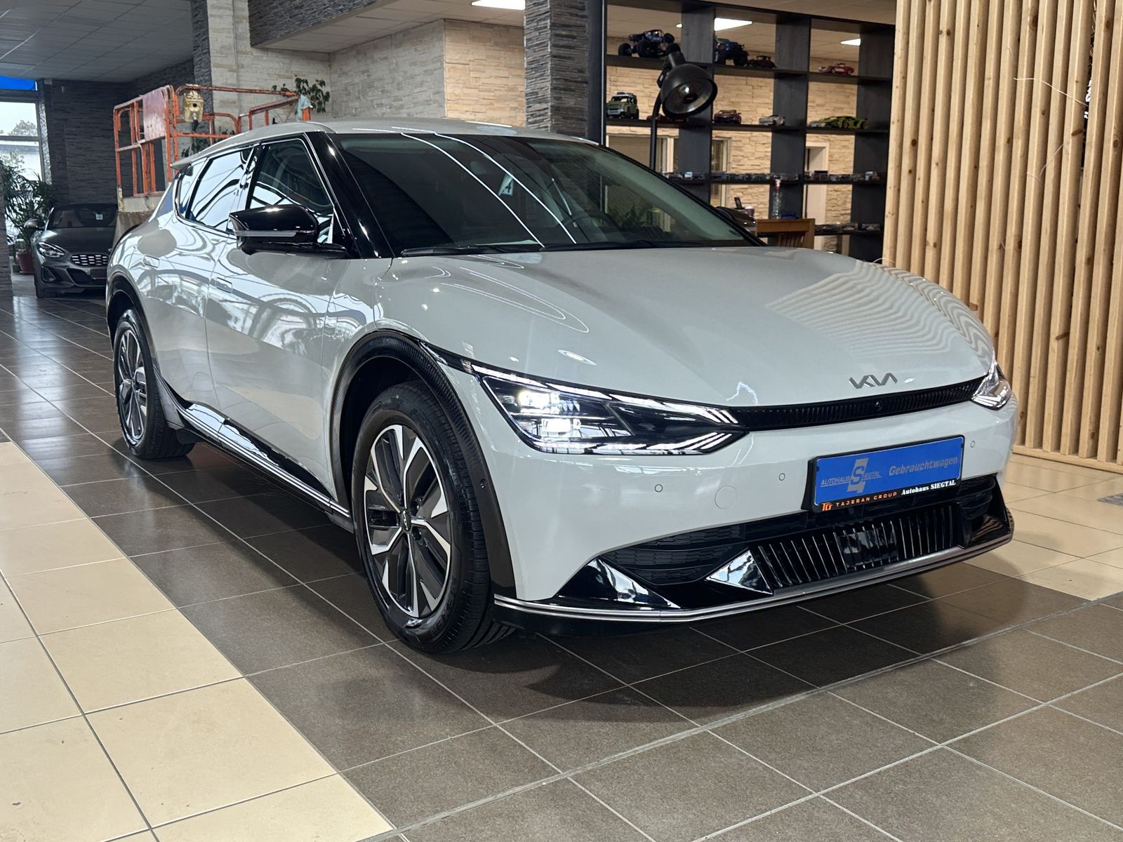 Kia EV6 77,4 kWh Leder Memory Meridian ACC LED 4xSHZ