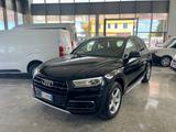 Audi Q5 35 TDI quattro S tronic Sport - Audi Q5 mit Diesel-Antrieb: Kombi
