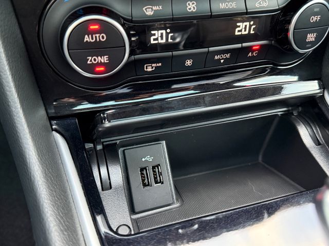 Infiniti Q30 1.6 16V Luxe Tech|Panorama|Kamera|BOSE|DAB