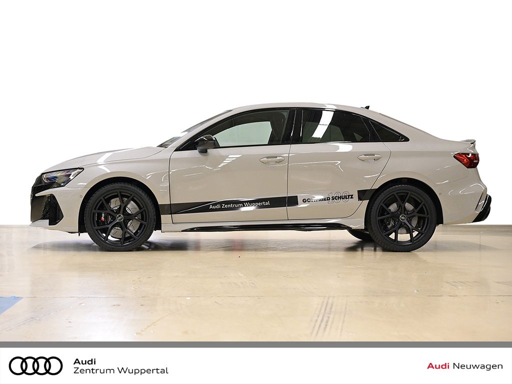 Audi RS3 Limousine S tronic 2.5 294 kW TFSI quattro foto 4