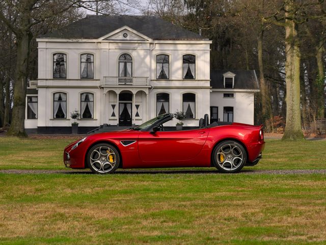 Alfa Romeo 8C Competizione Spider 4.7 V8 | Full history