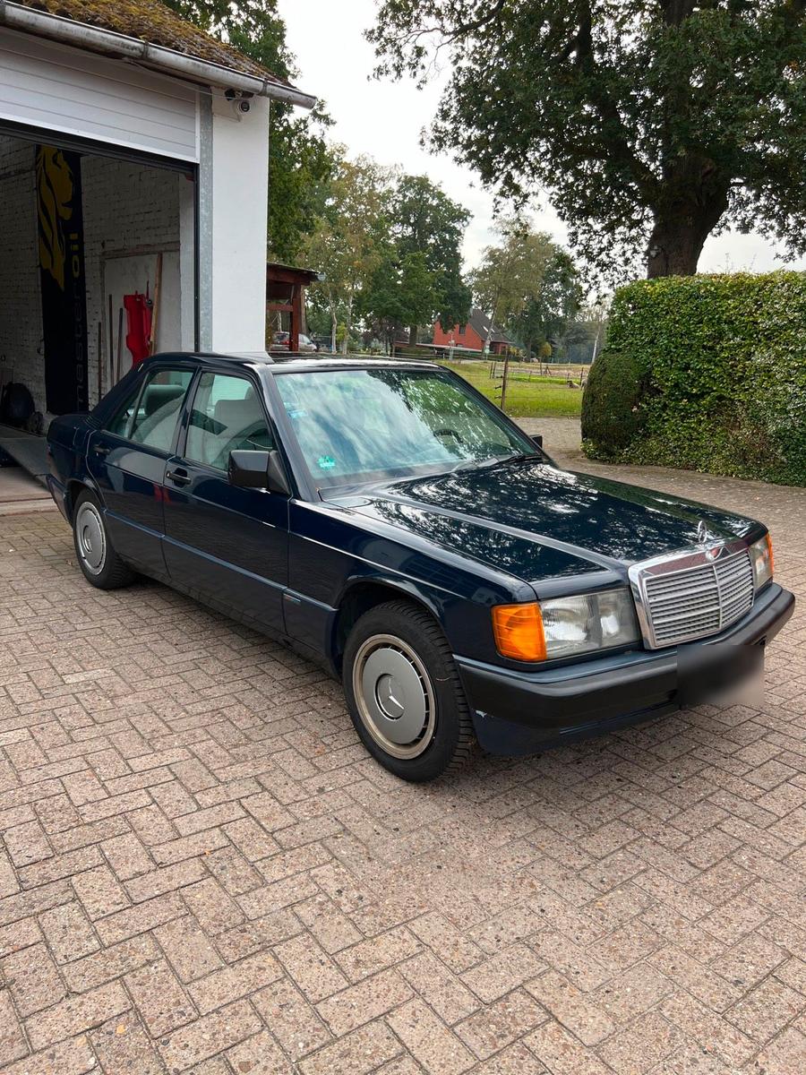 Mercedes-Benz 190