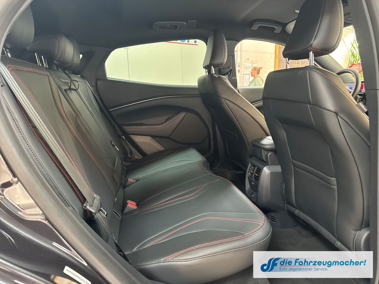 Fahrzeugabbildung Ford Mustang MACH-E Mach-E Premium AWD Navi Digitales
