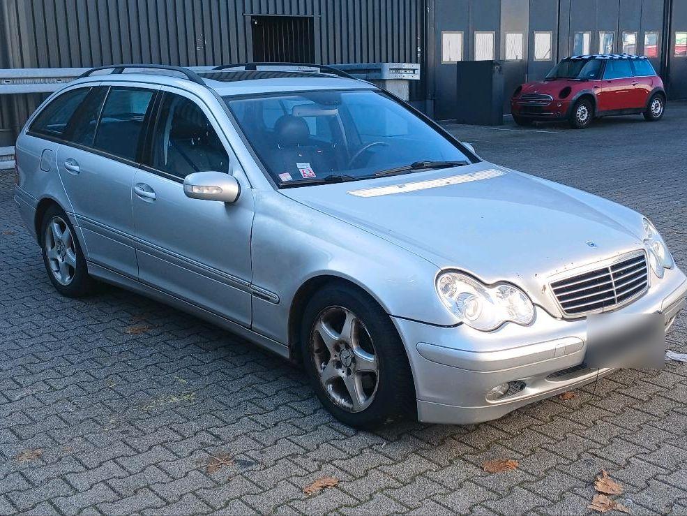Mercedes-Benz C 220