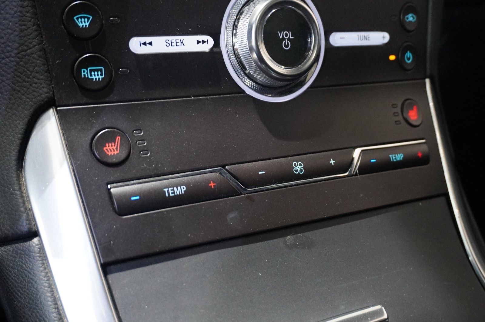 Fahrzeugabbildung Ford S-Max 2.0D ST LINE 7-SITZE NAVI/LED/KAMERA/AHK