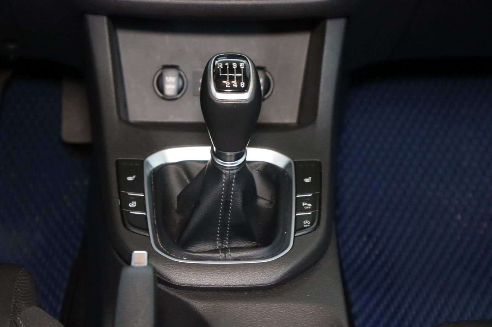Fahrzeugabbildung Hyundai i30 1.4i * SHZ * Navi * DAB+ * Klima * YES!
