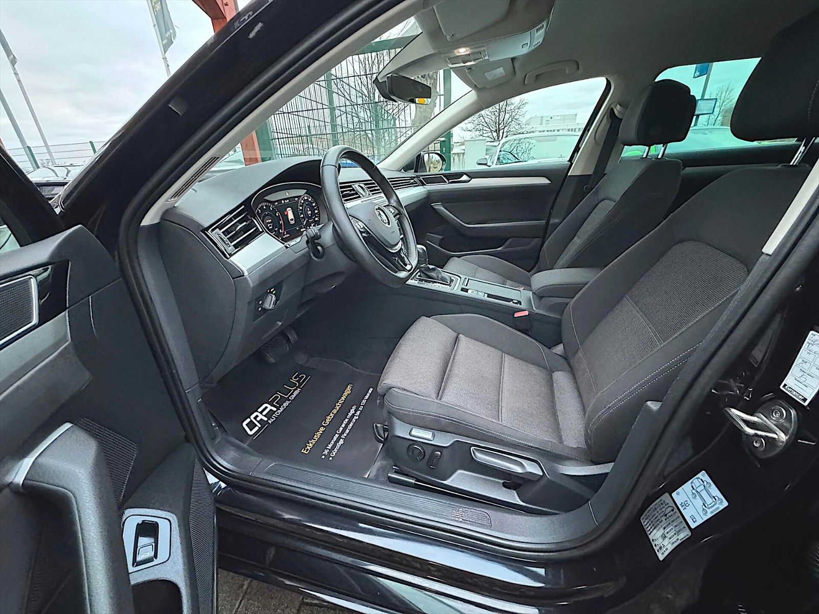 Fahrzeugabbildung Volkswagen Passat Variant 1.8 TSI *Digital Tacho*ACC*DAB*